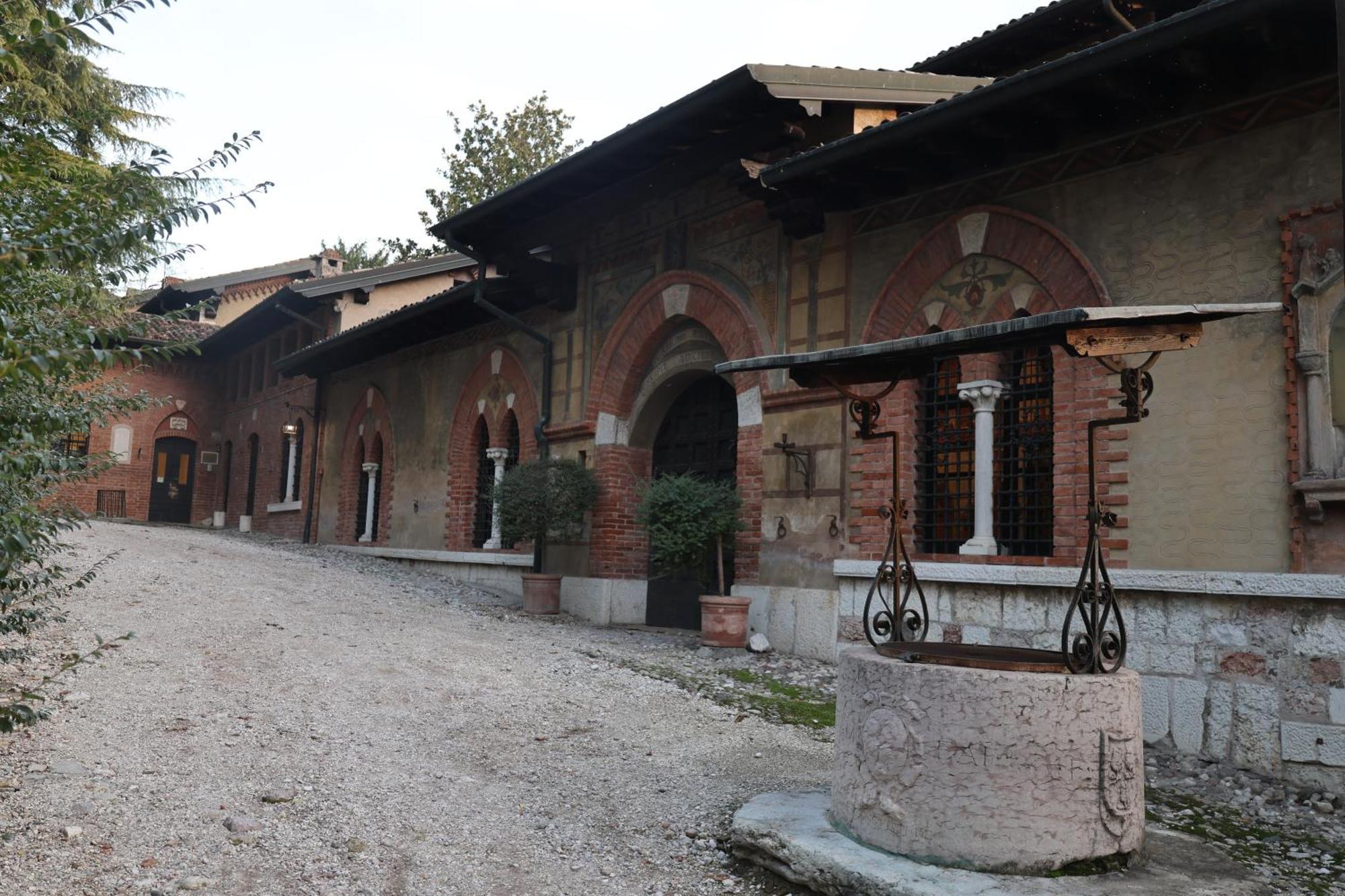 Апартаменты Casa Monia Лонато Экстерьер фото